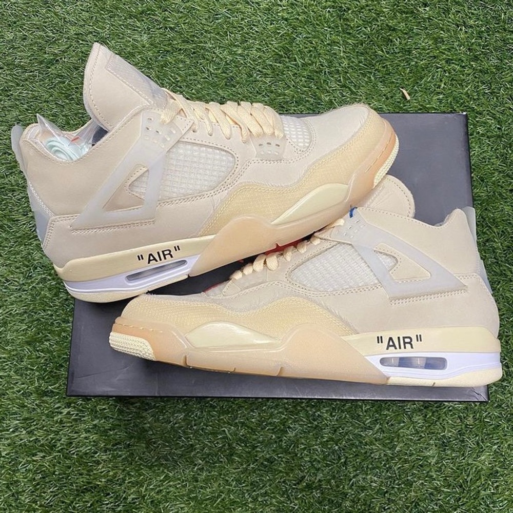 Jordan 4 “Retro Off White Cream Sail” Size: 11